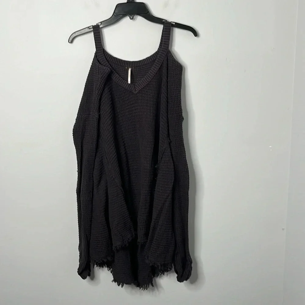 Free People Moonshine Cold Shoulder Knit Charcoal Grey Sweater - Picture 2 of 8